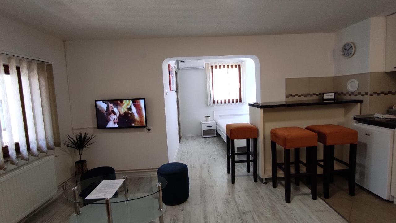 Apartmani Abbazia Баня-Лука Екстер'єр фото