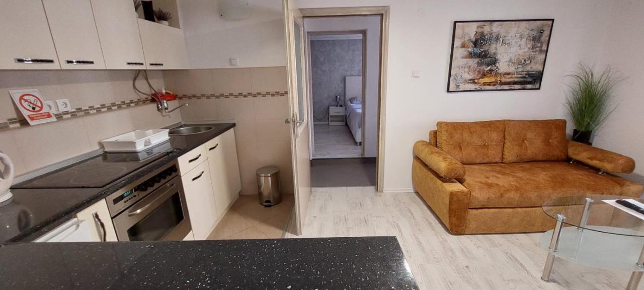 Apartmani Abbazia Баня-Лука Екстер'єр фото