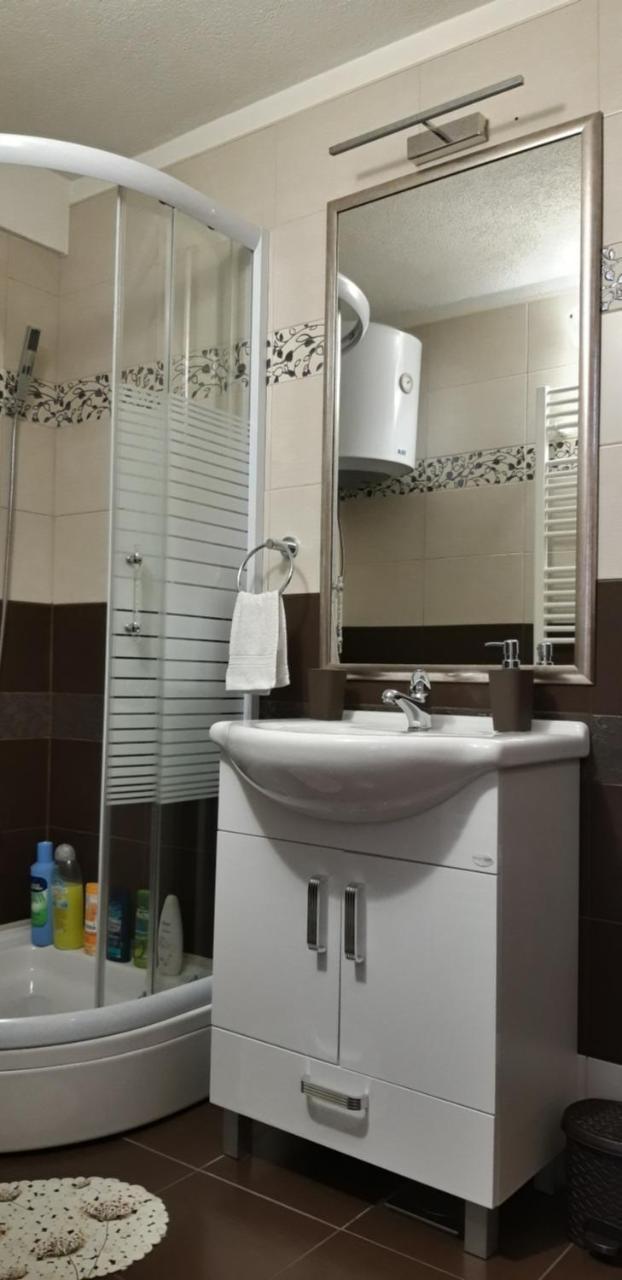 Apartmani Abbazia Баня-Лука Екстер'єр фото